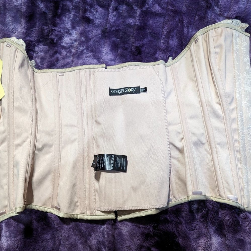 Corset Story Pinky Beige Vintage Straight Line Overbust With Lace Channels